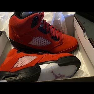 Air Jordan 5 Retro size 9.5